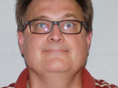 Headshot of Larry Quint.